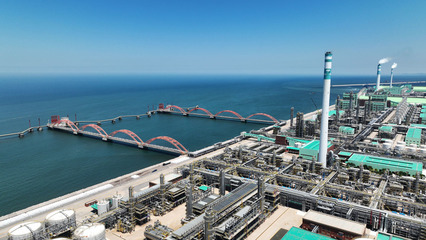 新時代中國調研行之看區域·東北篇|在延鏈、補鏈、強鏈中再造產業動能--來自東北石化重鎮的“減油增化”報告