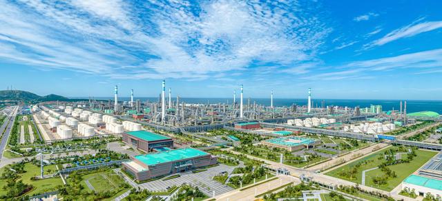 將石化瑰寶鑲嵌在東北振興厚土上——恒力(大連長興島)產(chǎn)業(yè)園十年發(fā)展